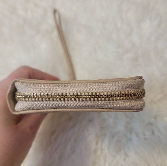 Tory Burch Leather Wristlet + Angara sterling silver and garnet pendant - Picture 5 of 16